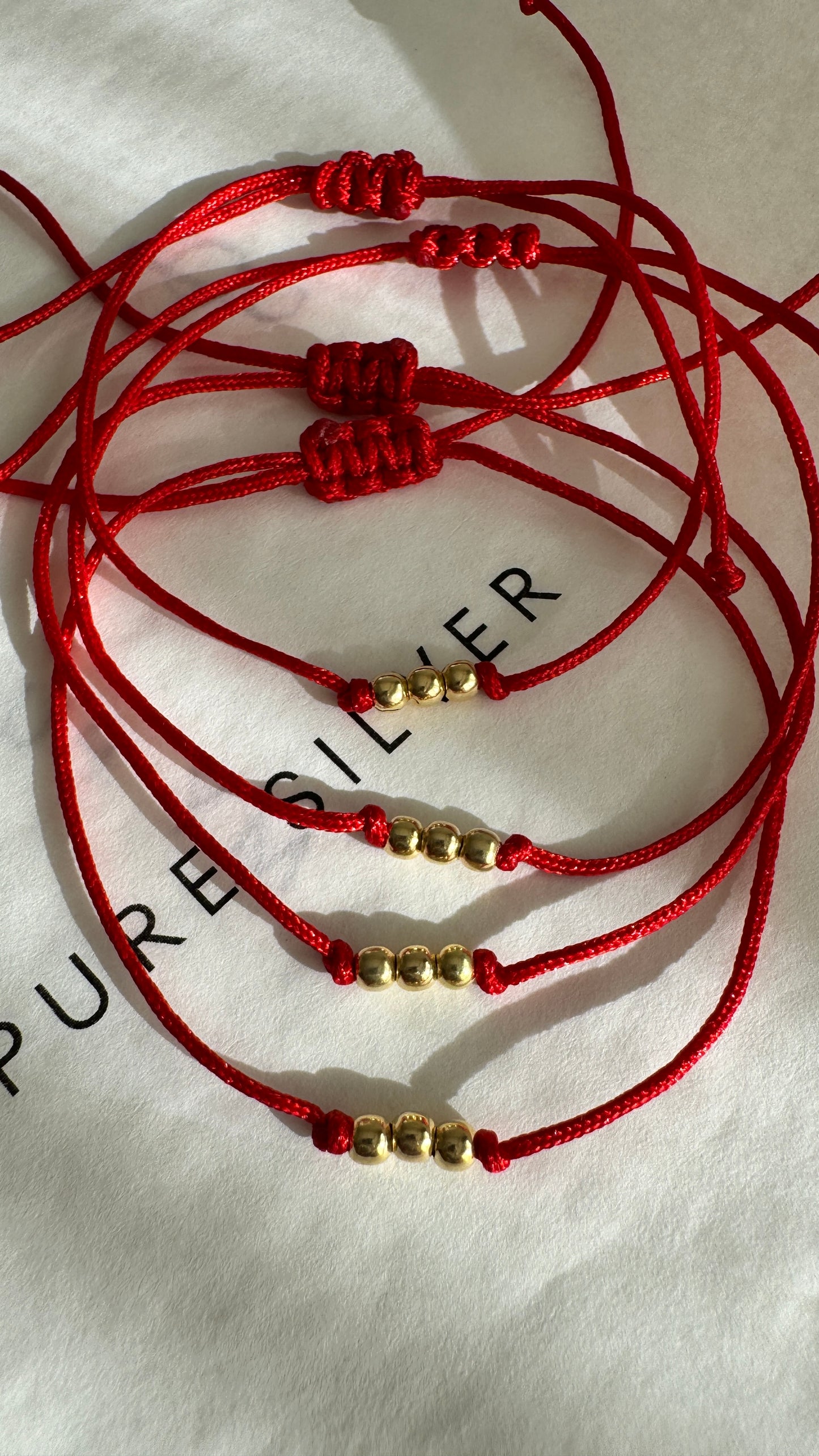 KIRMIZI İPEK İP BİLEKLİK