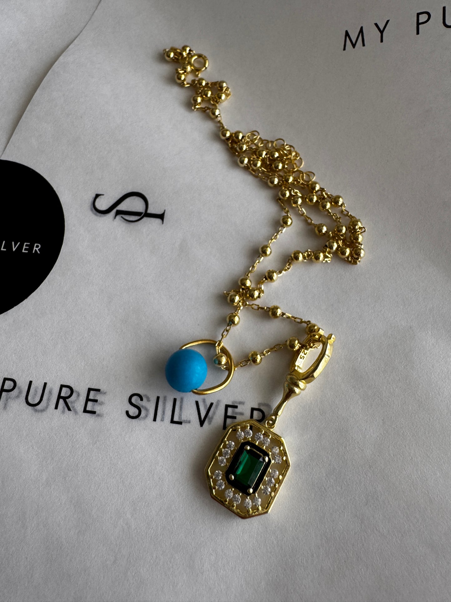GREEN STONE NECKLACE