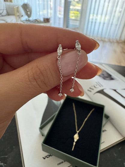 ULTRA MİNİ ZİNCİR SALLANTILI KÜPE