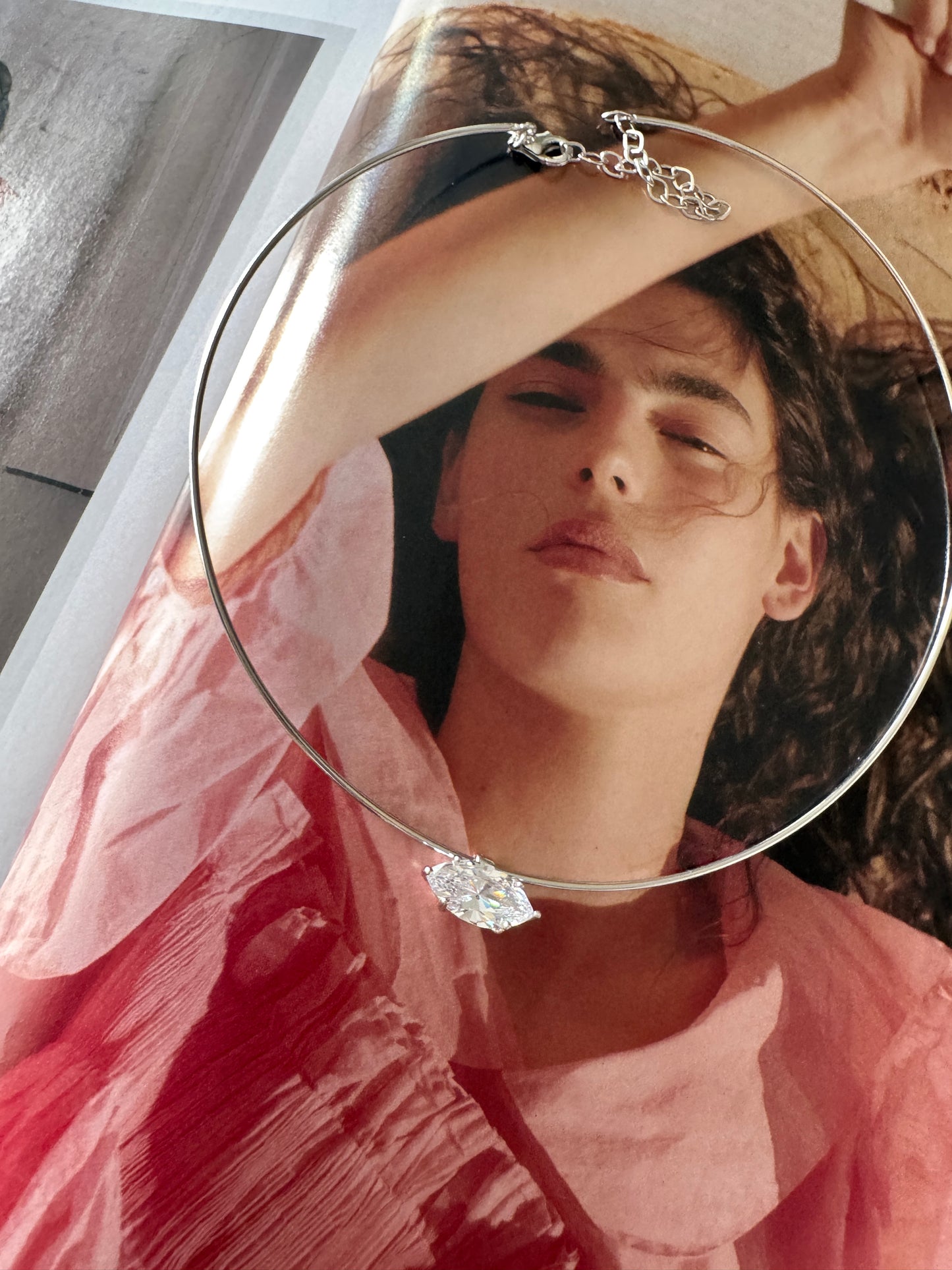 OVAL TAŞ CHOKER KOLYE