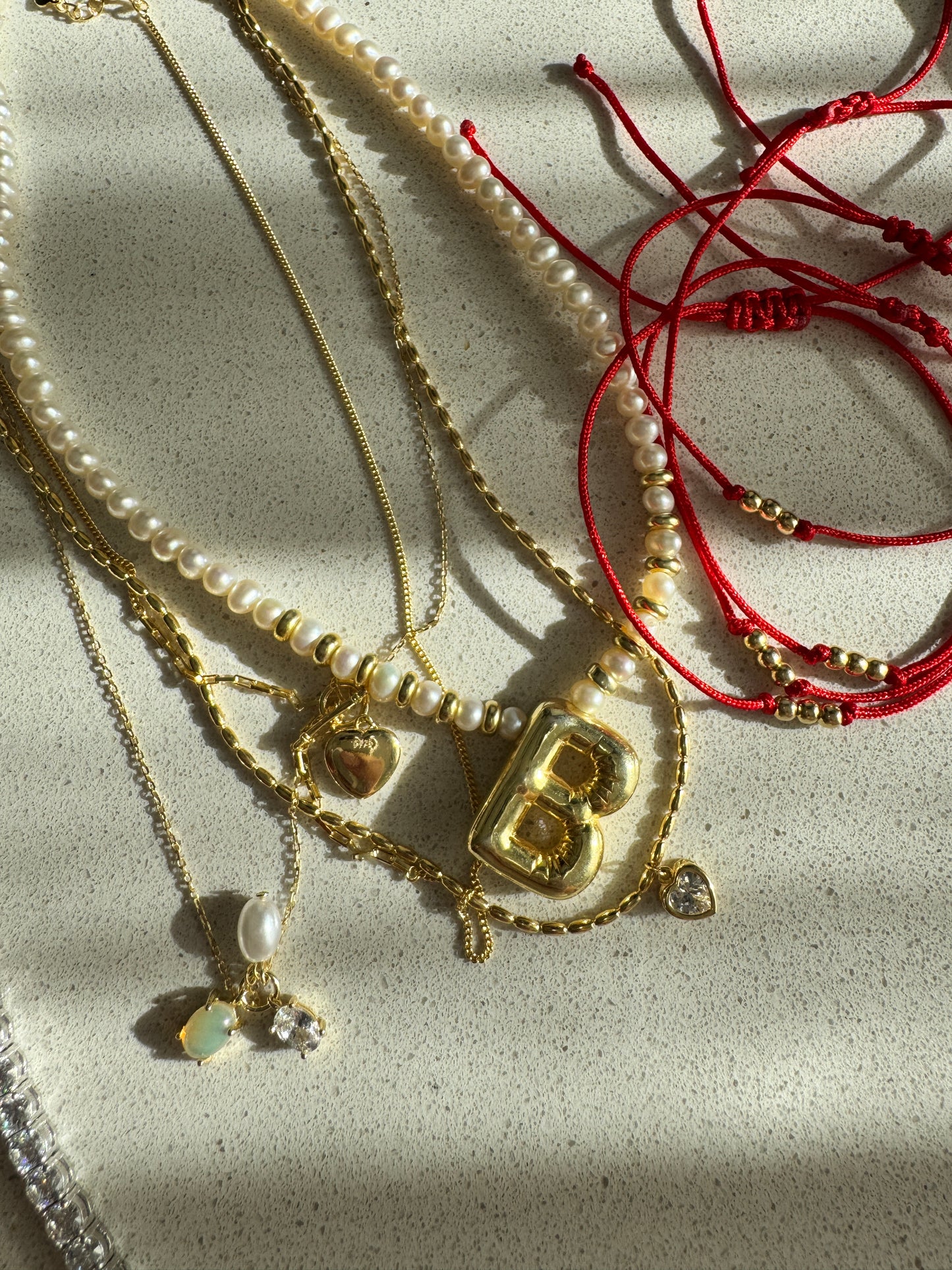 İNCİ BALON HARF KOLYE