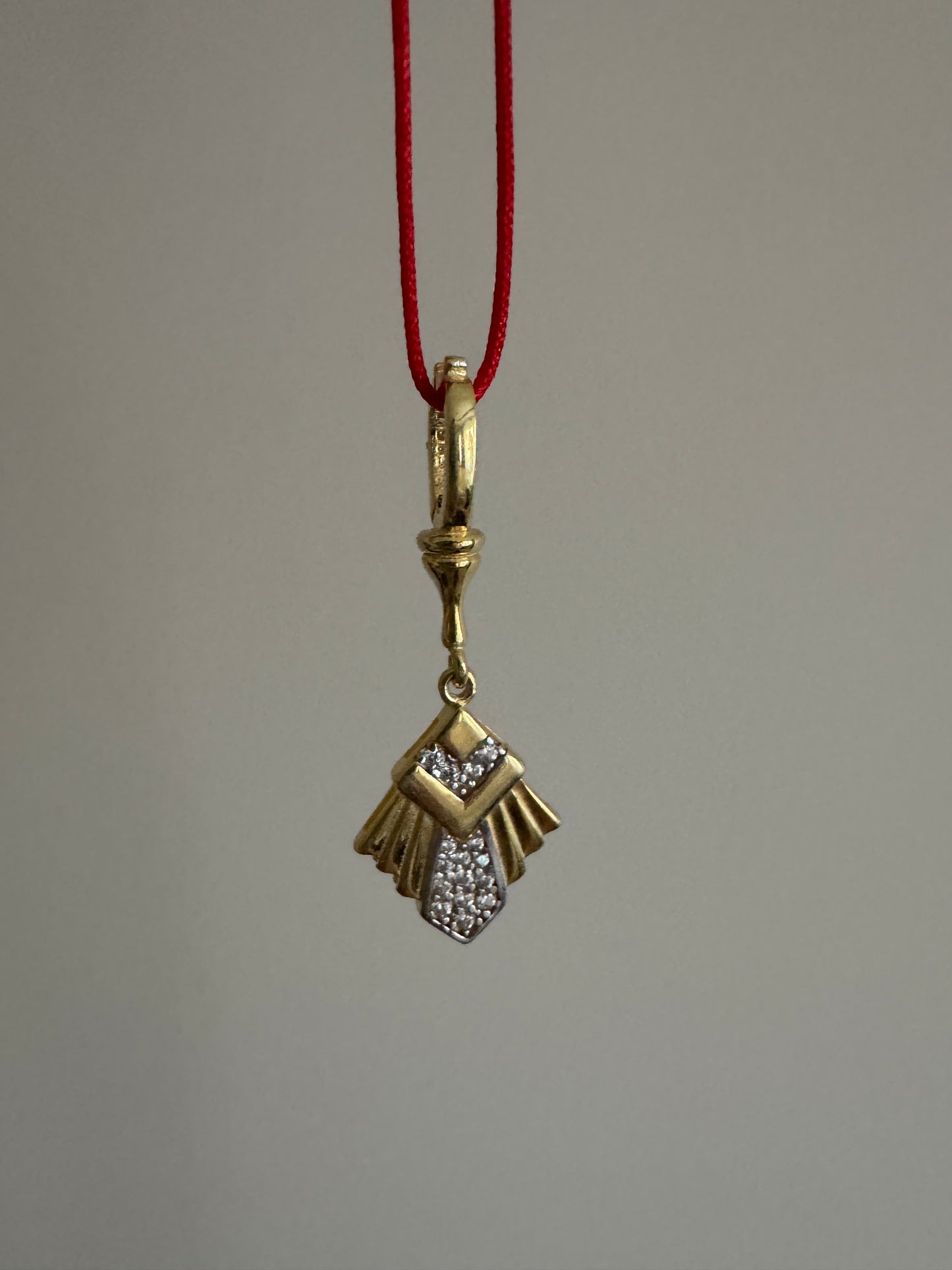 TAŞLI CHARM