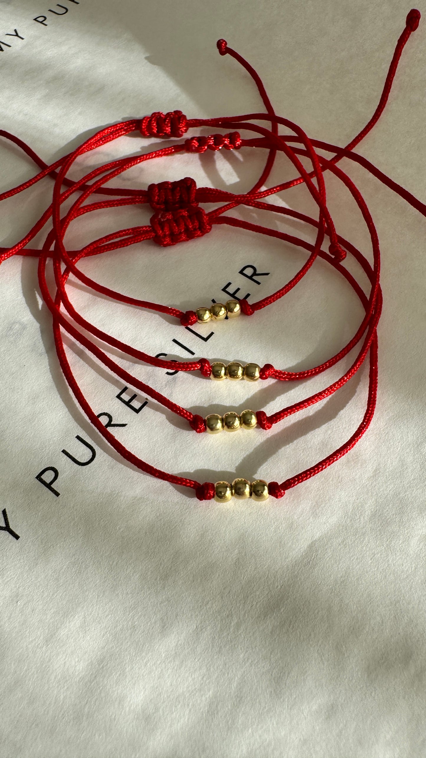 KIRMIZI İPEK İP BİLEKLİK