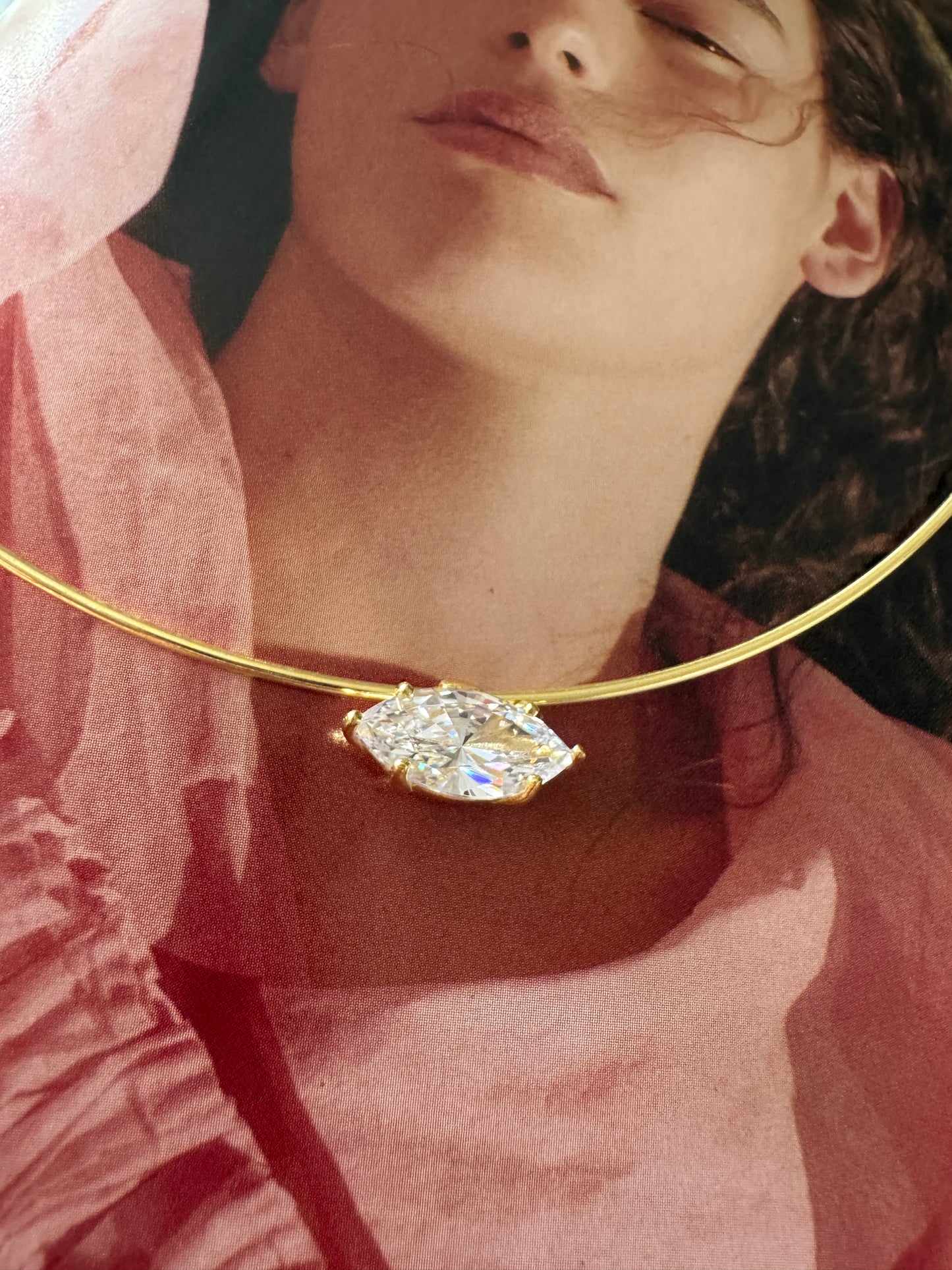 OVAL TAŞ CHOKER KOLYE