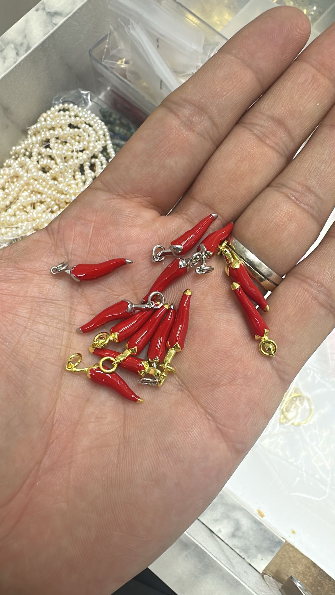 KIRMIZI BİBER KOLYE