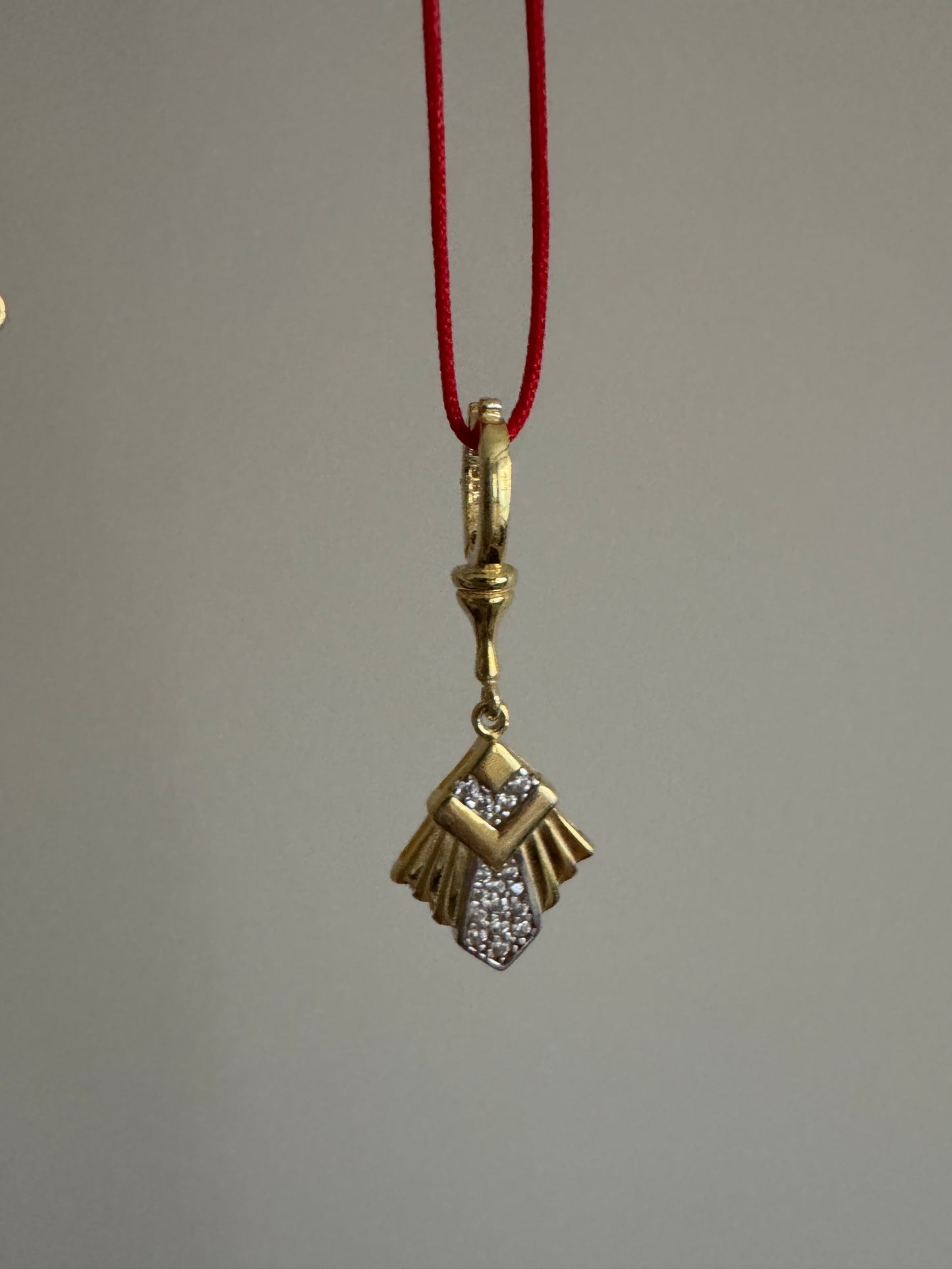 TAŞLI CHARM