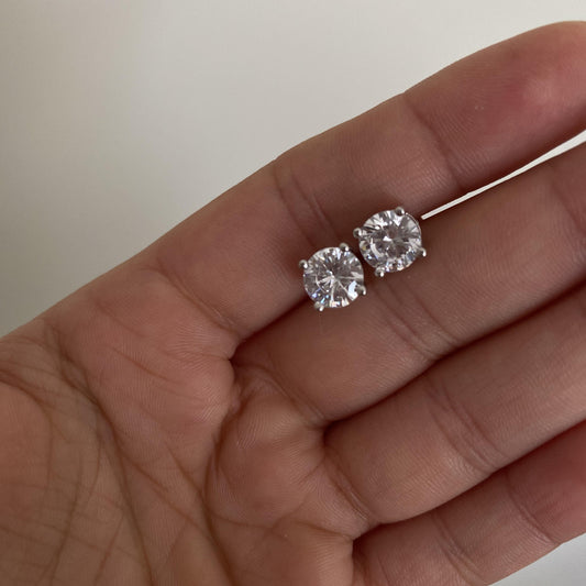 7mm Solitaire Earring