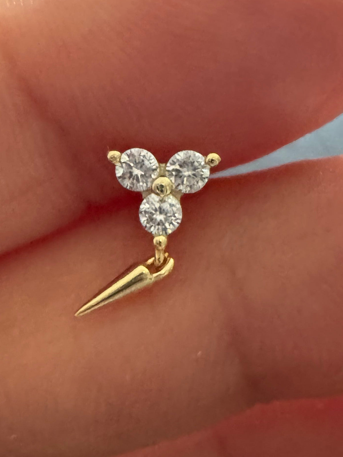 ÜÇ TAŞ PIERCING