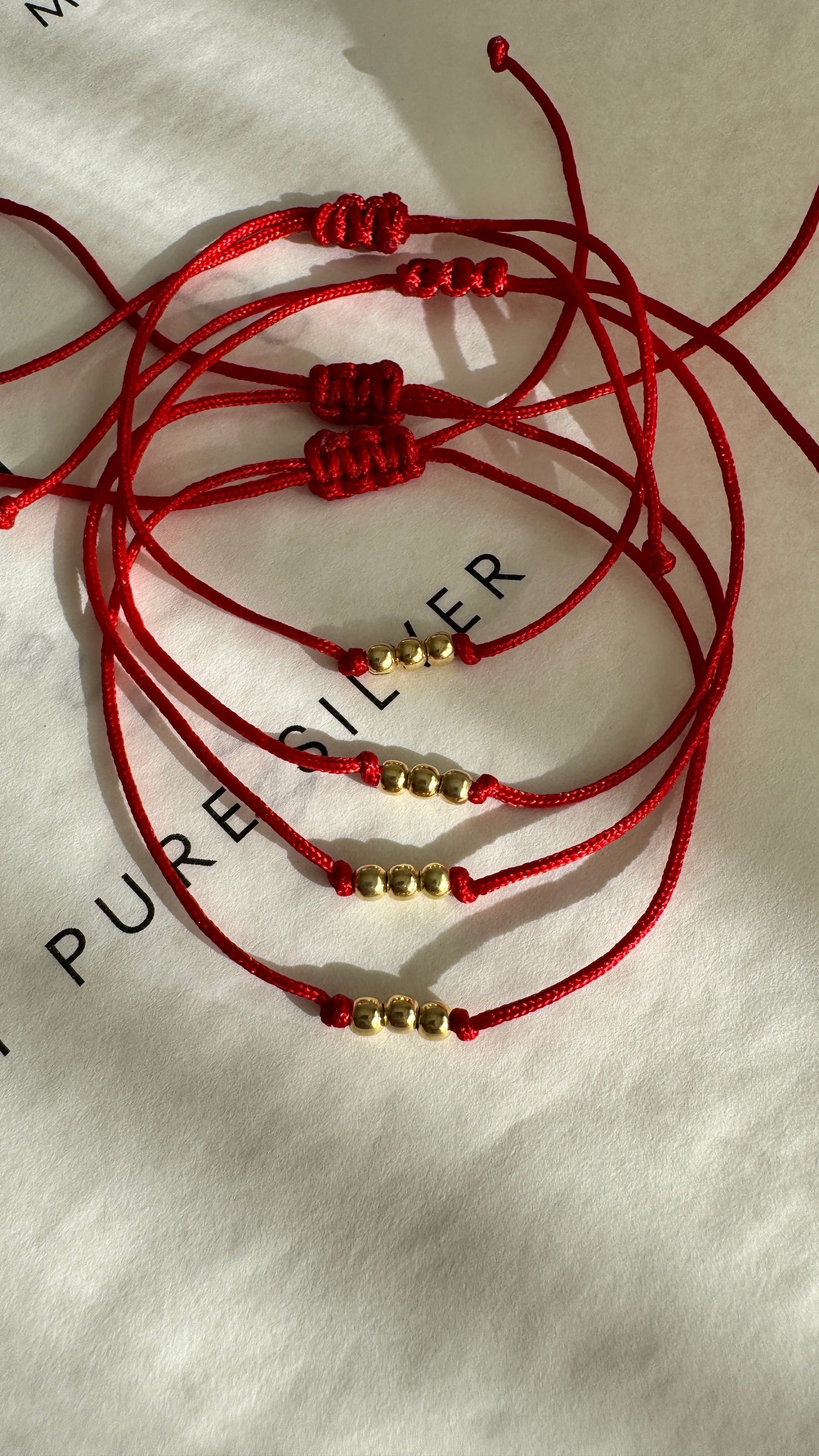 KIRMIZI İPEK İP BİLEKLİK