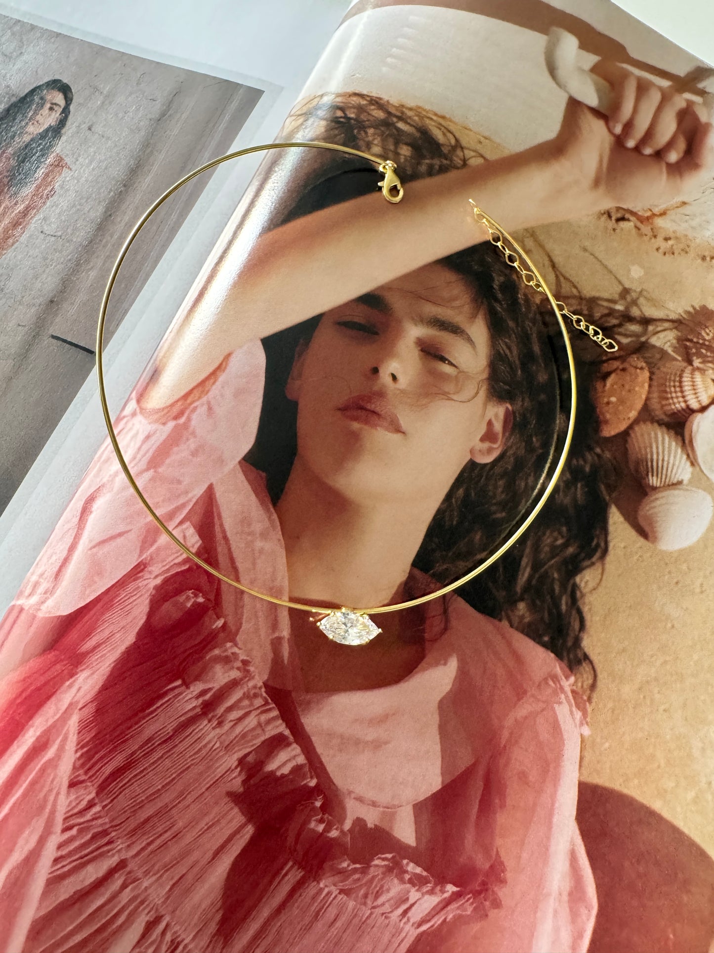 OVAL TAŞ CHOKER KOLYE