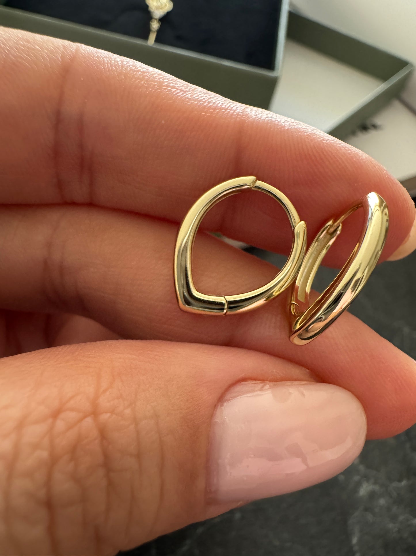 OVAL HALKA KÜPE