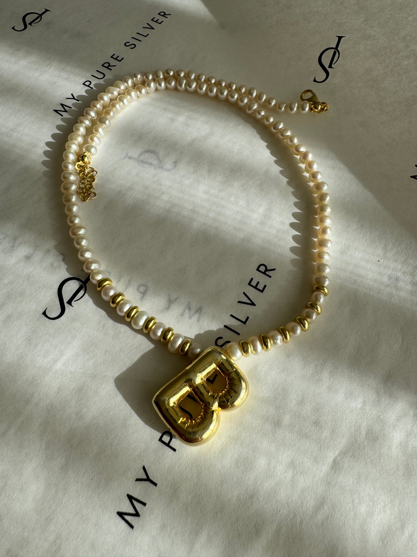 İNCİ BALON HARF KOLYE