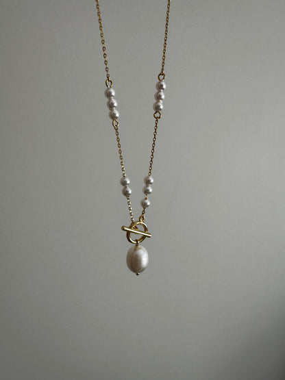 ÇUBUK UÇLU İNCİ KOLYE