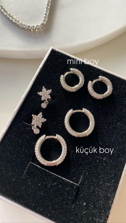 KÜÇÜK BOY TAŞLI HALKA KÜPE