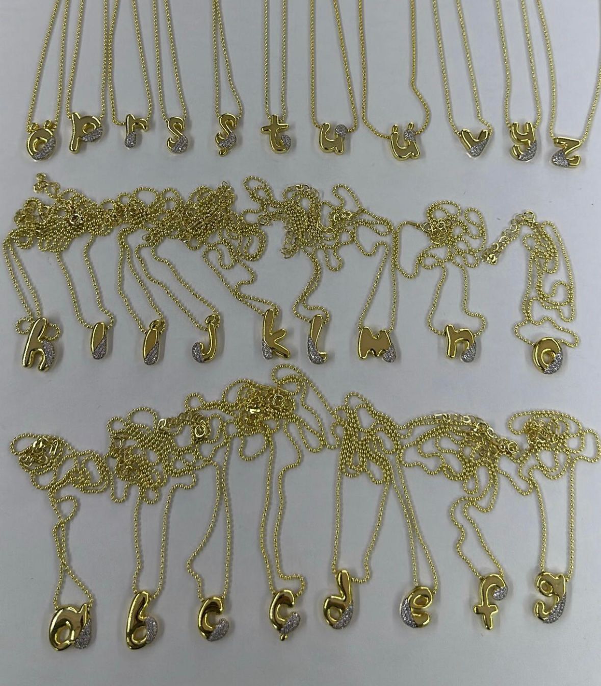 KÜÇÜK HARFLİ KOLYE