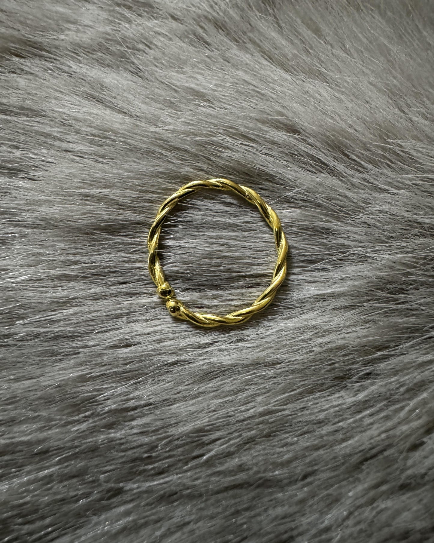 Ultra Thin Spiral Ring